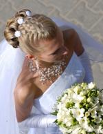 86472315_4934883_bride_bouquet_2_hi_res.jpg